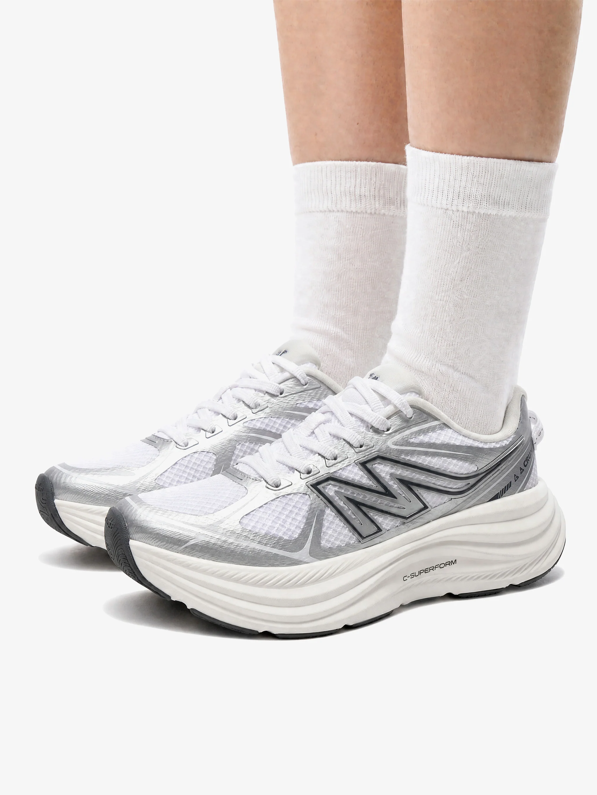 Women’s Carbon Lite Running Shoes - Image 19